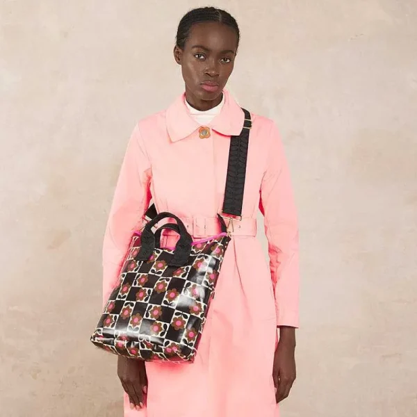 carry_grab_bucket_bag_4-2.webp Orla Kiely Gifts Under £200-Carry Grab Bucket Bag